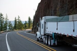 Big,Rig,White,American,Model,Bonnet,Semi,Truck,Tractor,With